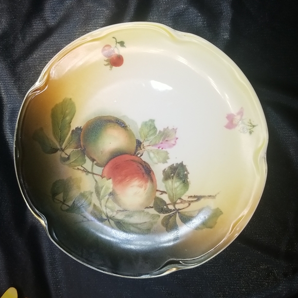 Antique J & C Louise Bavaria Apple Plate - Picture 2 of 14